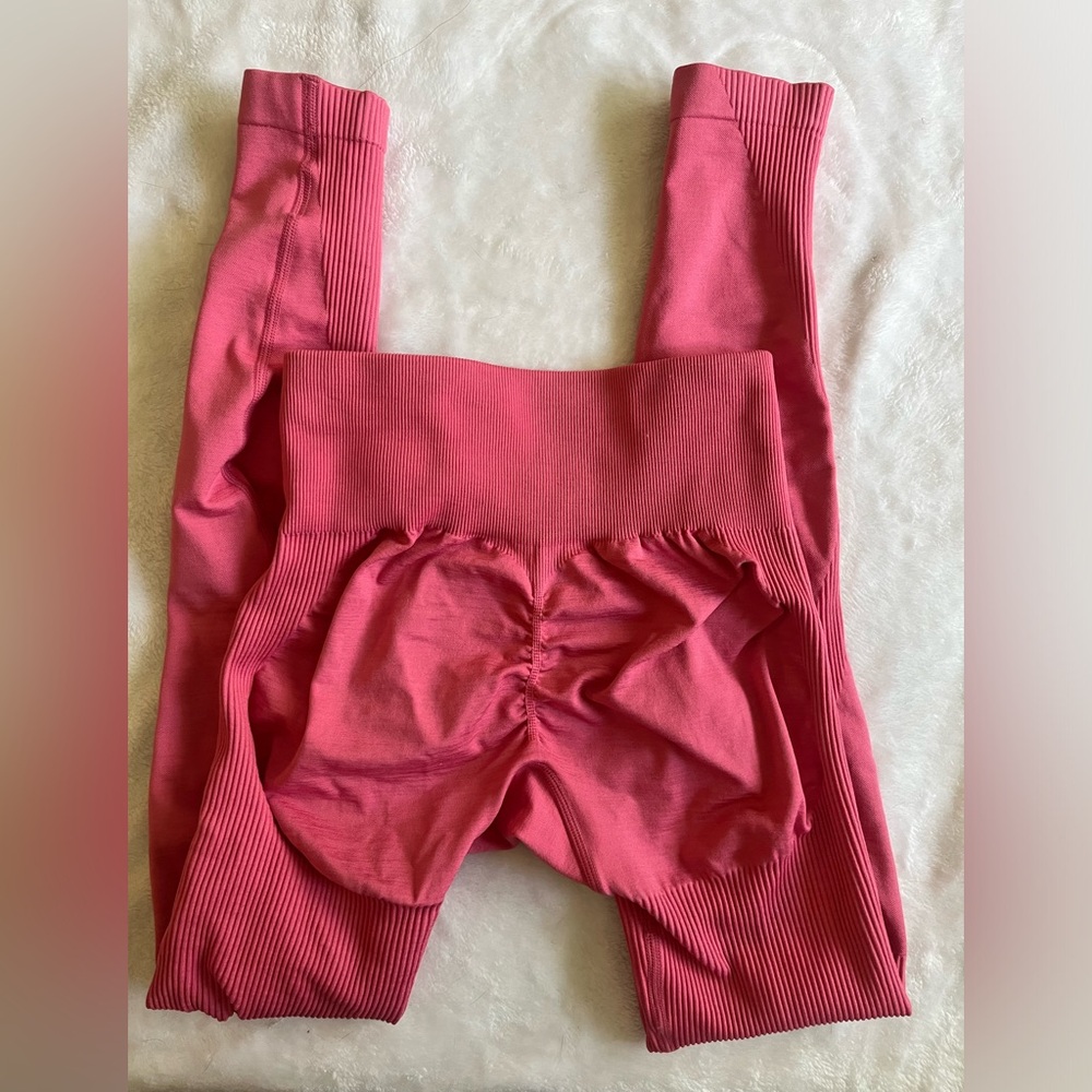 Lazuli Label Sculpt Leggings in Sold Out Raspberry Sorbet Pink